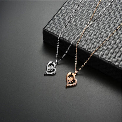EternaRosa™ 💖 El Regalo de Amor Eterno: Rosa Preservada y Collar en 100 Idiomas 💖